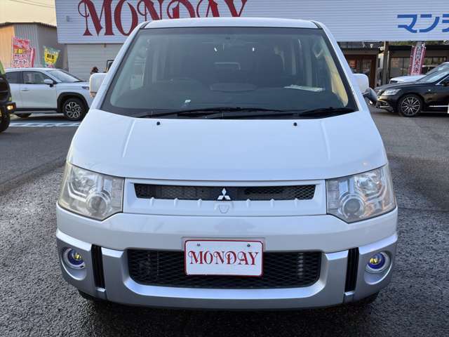 2008 Mitsubishi Delica D:5 – thumbnail 2