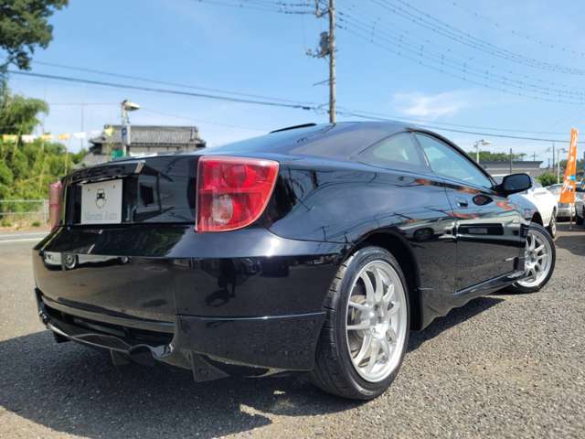 2004 Toyota Celica – thumbnail 2