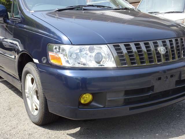 2001 Nissan Bassara – thumbnail 4