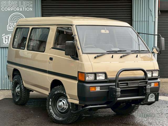 1990 Mitsubishi Delica Star Wagon – thumbnail 3