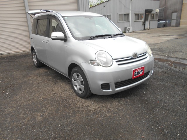 2009 Toyota Sienta