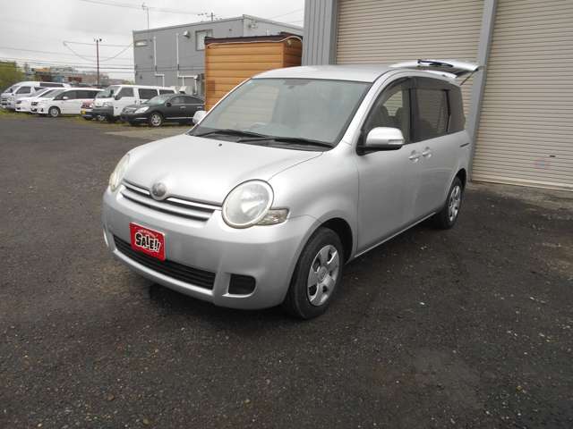 2009 Toyota Sienta – thumbnail 2