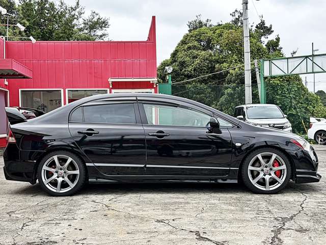 2010 Honda Civic Type R – thumbnail 3