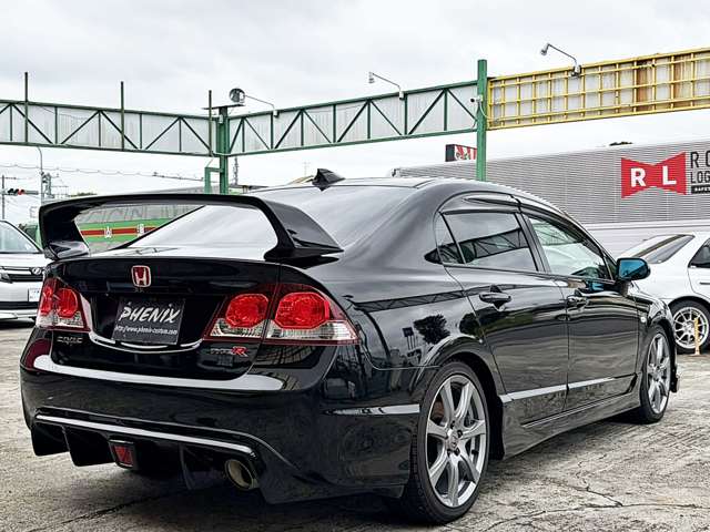 2010 Honda Civic Type R – thumbnail 4