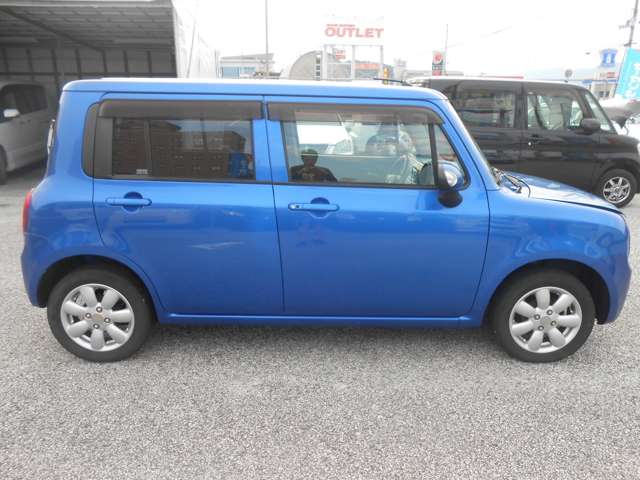 2010 Suzuki Alto Lapin – thumbnail 4