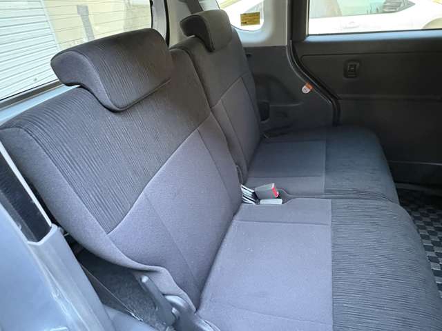2010 Daihatsu Tanto – thumbnail 3