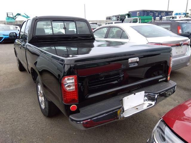 2000 Toyota Hilux – thumbnail 2