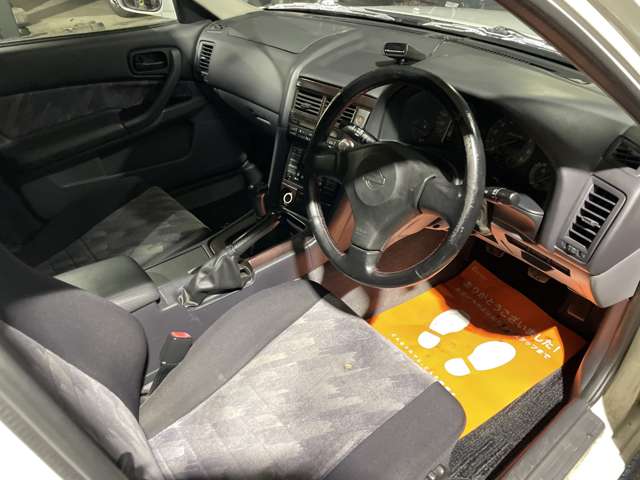 2000 Nissan Skyline – thumbnail 4