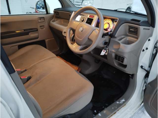 2010 Honda Life – thumbnail 3
