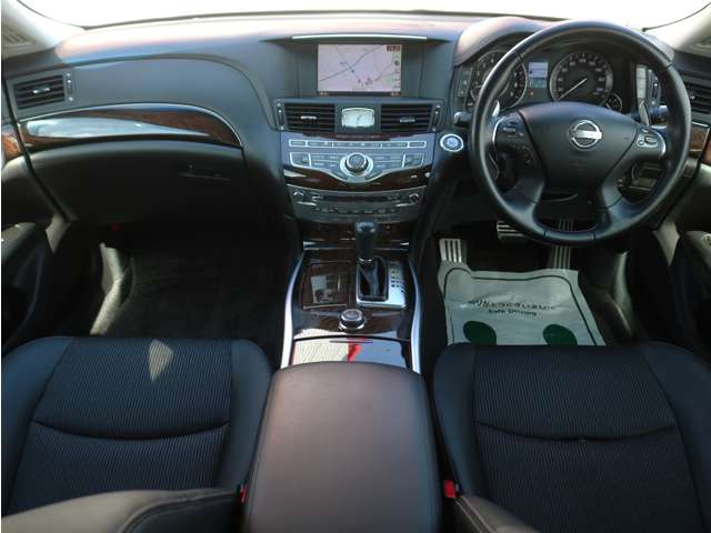 2009 Nissan Fuga – thumbnail 4