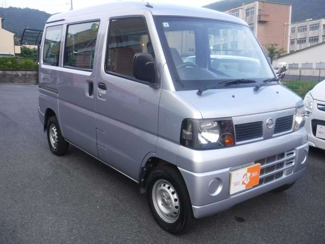 2010 Nissan Clipper – thumbnail 3