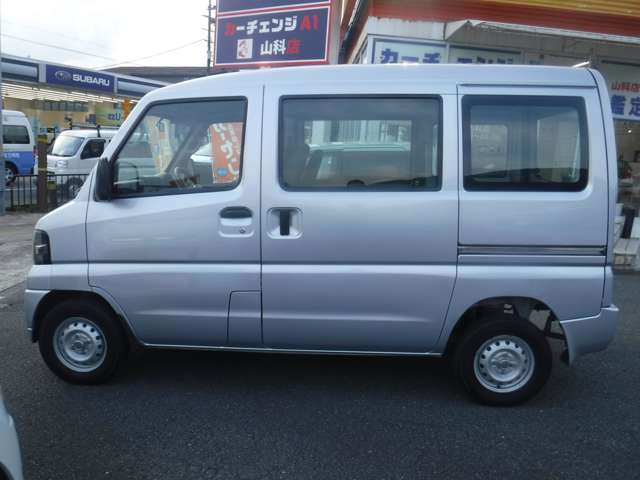 2010 Nissan Clipper – thumbnail 4