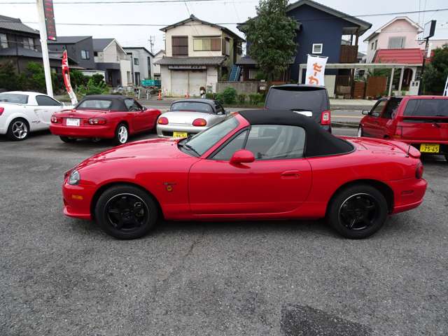 2004 Mazda Roadster – thumbnail 4