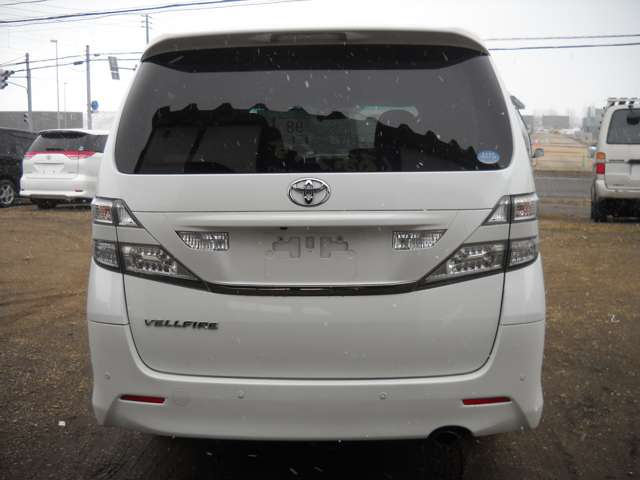 2010 Toyota Vellfire – thumbnail 3