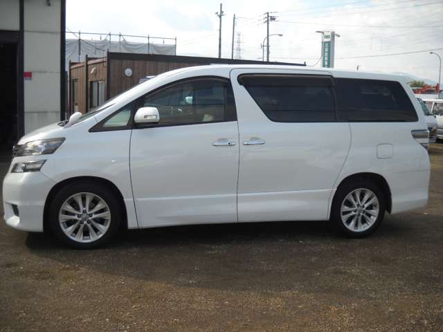 2010 Toyota Vellfire – thumbnail 4