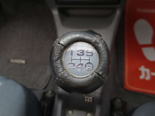 1997 Toyota Starlet – thumbnail 3
