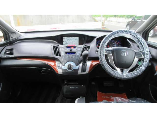 2010 Honda Odyssey – thumbnail 2