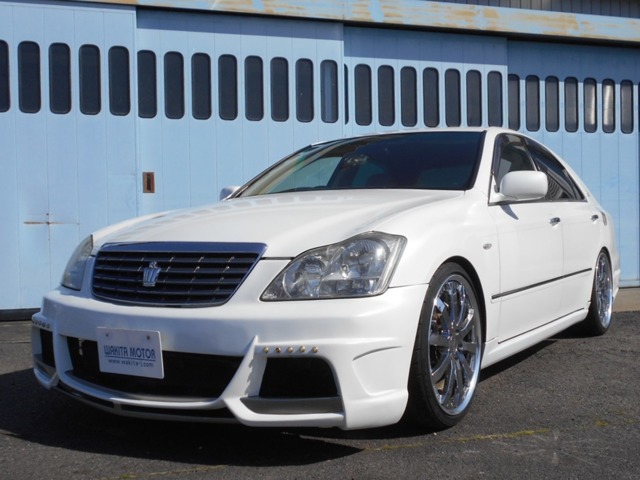 2006 Toyota Crown Royal
