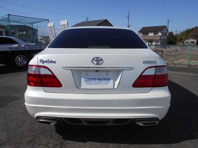 2006 Toyota Crown Royal – thumbnail 3