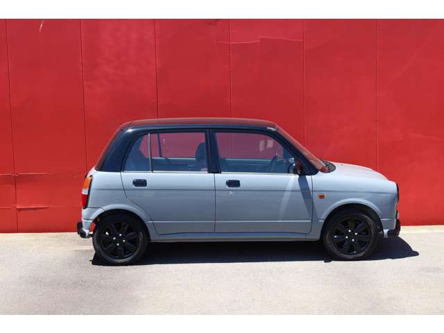 1999 Daihatsu Mira Gino – thumbnail 4
