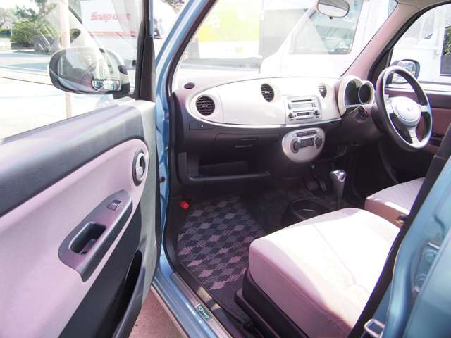 2005 Daihatsu Mira Gino – thumbnail 4
