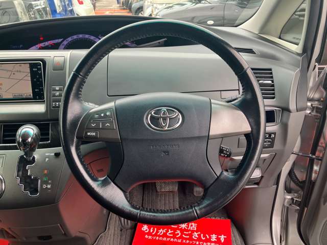 2009 Toyota Estima – thumbnail 2