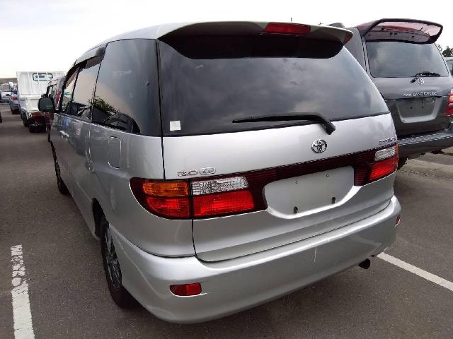 2000 Toyota Estima – thumbnail 2