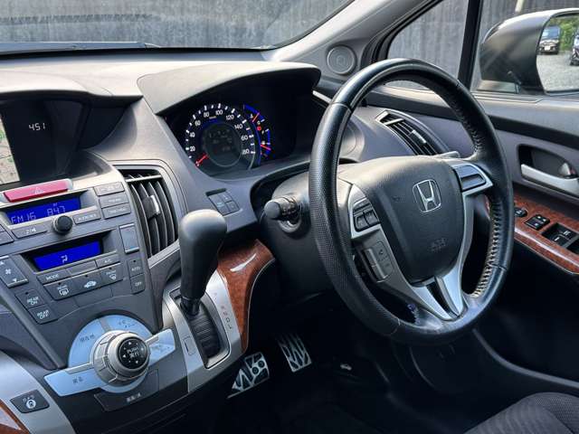 2010 Honda Odyssey – thumbnail 3
