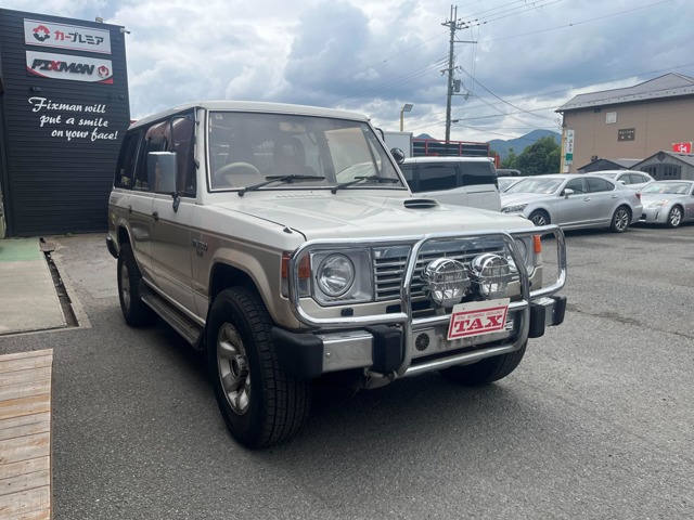 1990 Mitsubishi Pajero