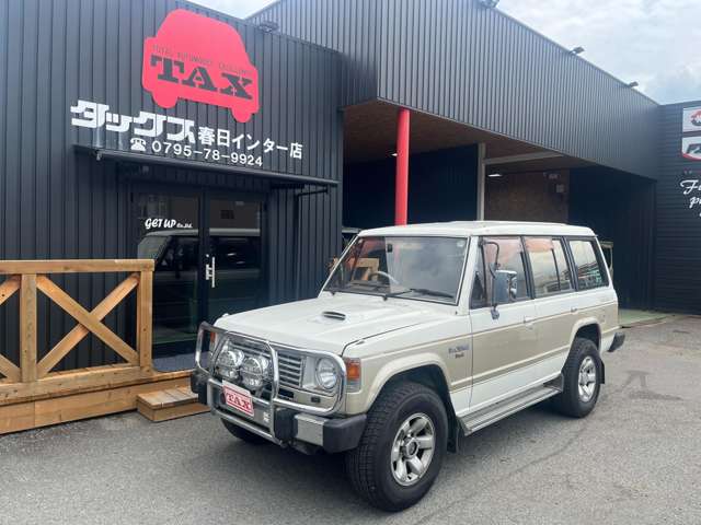 1990 Mitsubishi Pajero – thumbnail 4