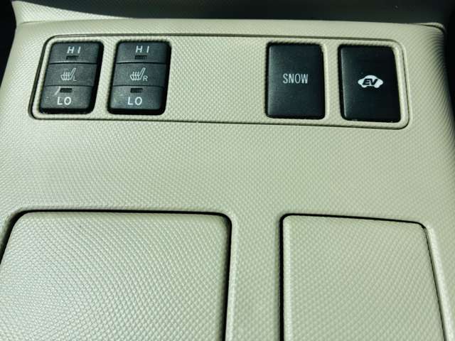 2011 Toyota Estima Hybrid – thumbnail 4