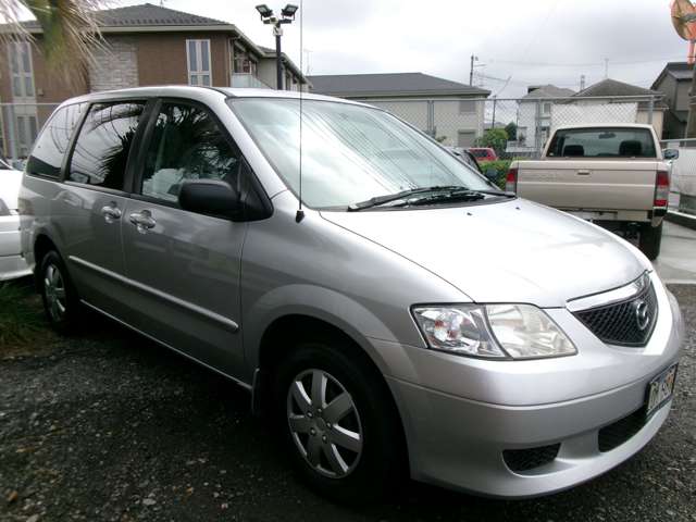 2003 Mazda MPV – thumbnail 4