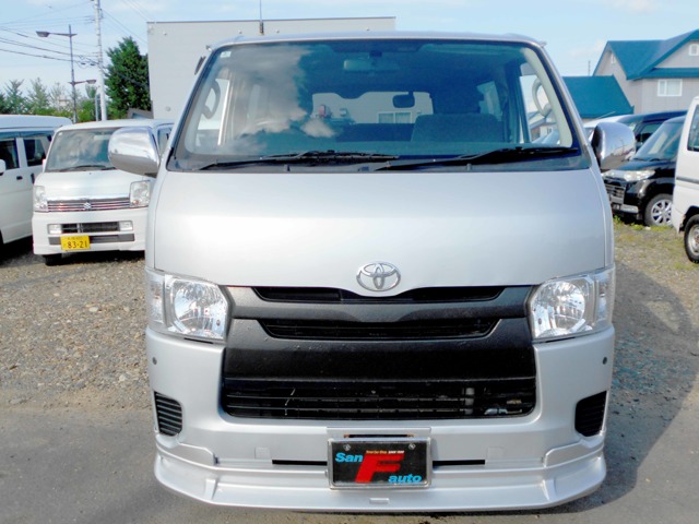 2006 Toyota Hiace