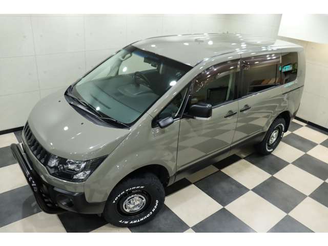 2007 Mitsubishi Delica D:5 – thumbnail 2