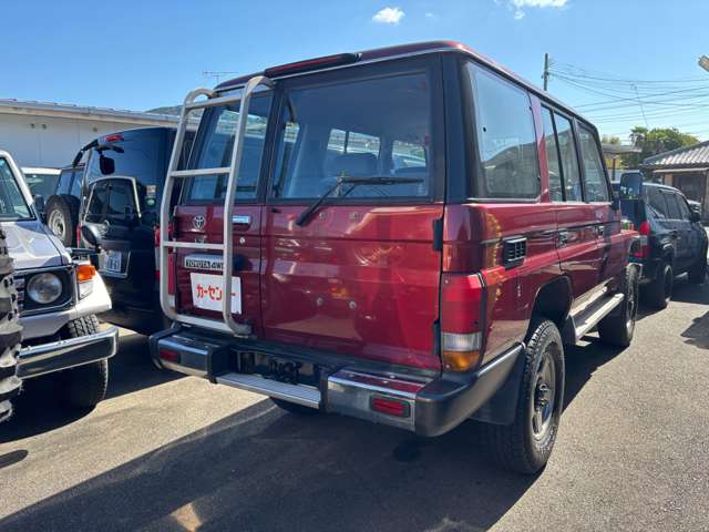 2003 Toyota Land Cruiser 70 – thumbnail 4