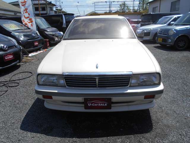 1990 Nissan Cima – thumbnail 3