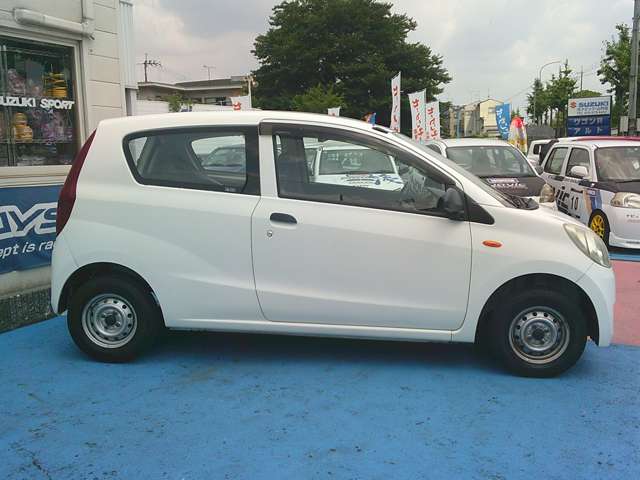 2009 Daihatsu Mira – thumbnail 3