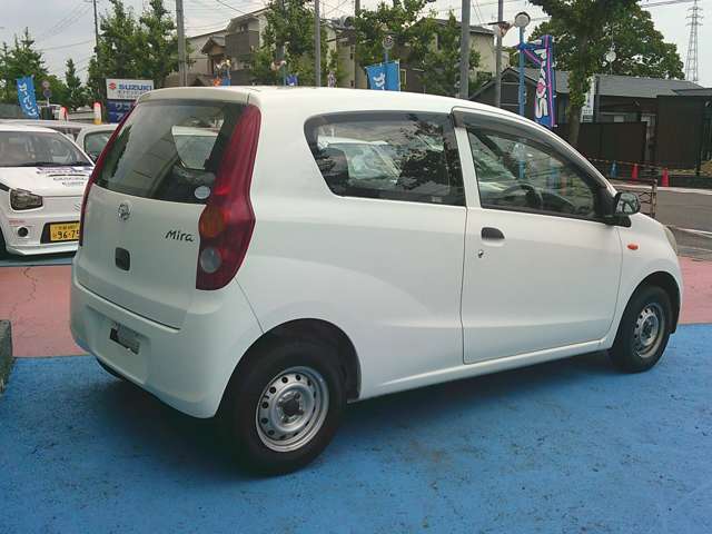 2009 Daihatsu Mira – thumbnail 4