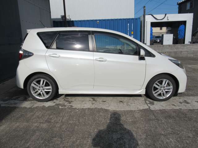 2011 Toyota Ractis – thumbnail 4