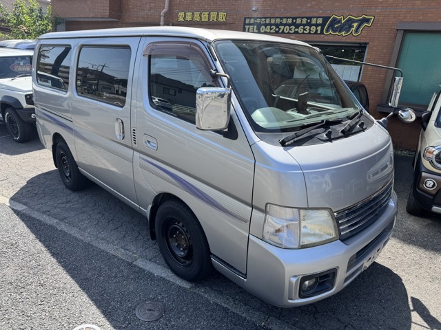 2004 Nissan Caravan Coach