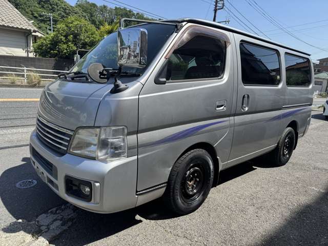 2004 Nissan Caravan Coach – thumbnail 4
