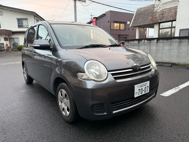 2010 Toyota Sienta
