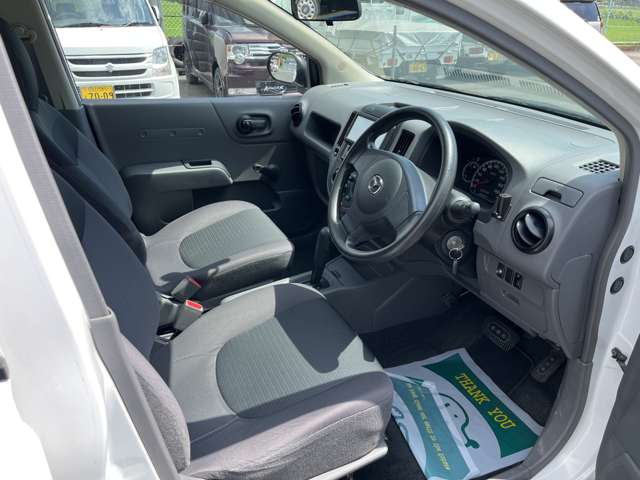 2009 Mazda Familia Van – thumbnail 2