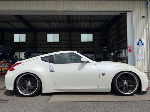 2010 Nissan Fairlady Z – thumbnail 4
