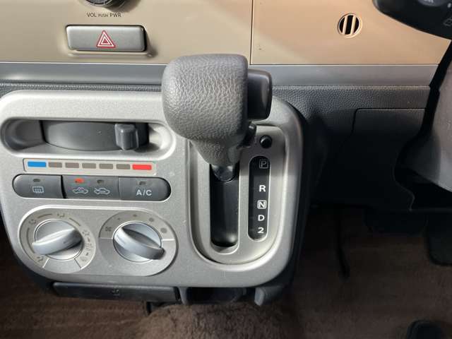 2009 Suzuki Alto Lapin – thumbnail 3
