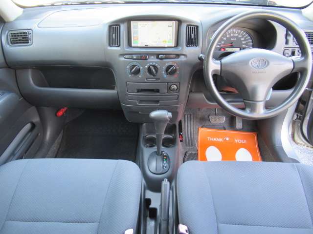 2008 Toyota Probox Van – thumbnail 3