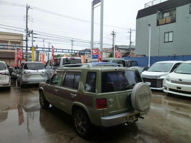 1999 Nissan Rasheen – thumbnail 4