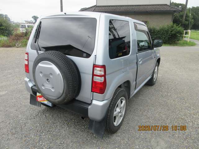 2009 Nissan Kix – thumbnail 4