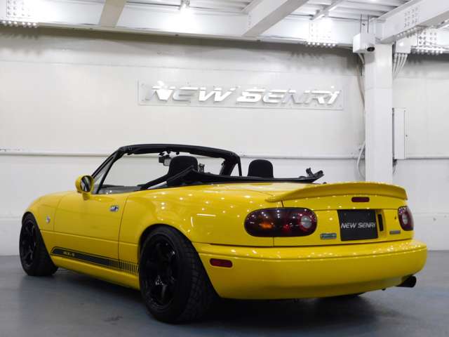 1997 Mazda Roadster – thumbnail 2
