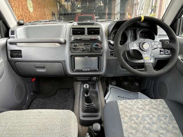 1996 Mitsubishi Pajero Junior – thumbnail 2